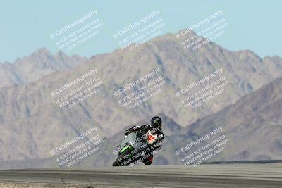 media/Dec-01-2025-Moto Forza (Mon) [[2daa91e15f]]/1-Advanced Group/Session 4 Turn 9/